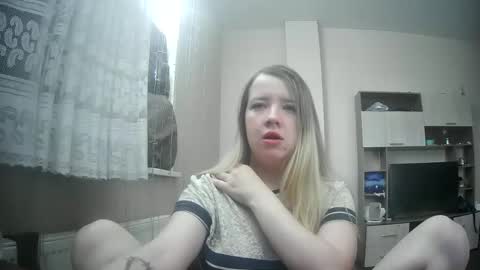Snapshot of universeemily chatting on October 25, 2025, 4:53 am UniverseEmily online show from October 25, 2025, 4:53 am