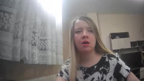 Snapshot of universeemily chatting on October 27, 2025, 5:00 am UniverseEmily online show from October 27, 2025, 5:00 am