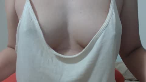 Snapshot of unpenetrated chatting on January 14, 2025, 9:35 am unny online show from January 14, 2025, 9:35 am
