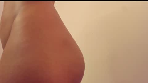 Snapshot of unu_nai chatting on December 30, 2024, 3:25 am new INSTA   online show from December 30, 2024, 3:25 am