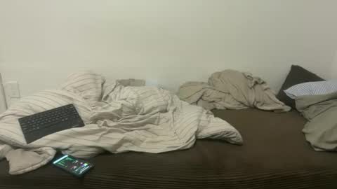 Stepbro online show from April 5, 2026, 11:51 am