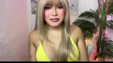 Snapshot of ur_bombshellpatty chatting on May 1, 2026, 5:17 pm ur_bombshellpatty online show from May 1, 2026, 5:17 pm