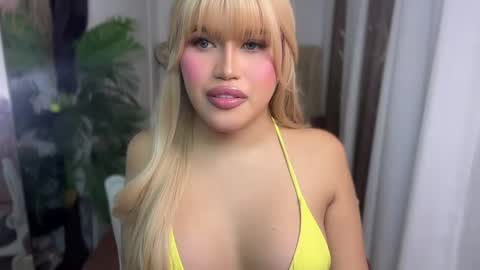 Snapshot of ur_bombshellpatty chatting on May 17, 2026, 2:57 pm ur_bombshellpatty online show from May 17, 2026, 2:57 pm