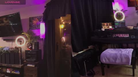 Snapshot of ur_daylee_dose chatting on February 2, 2025, 3:32 am Ur Daylee dose online show from February 2, 2025, 3:32 am