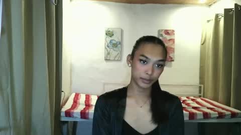ur_dazzlingmorenaxx online show from July 6, 2026, 3:03 pm
