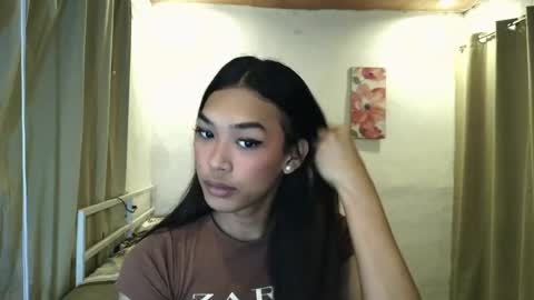 ur_dazzlingmorenaxx online show from July 23, 2026, 3:48 am