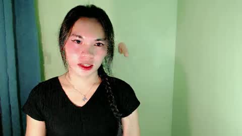 QUEENSY online show from March 1, 2025, 8:02 am