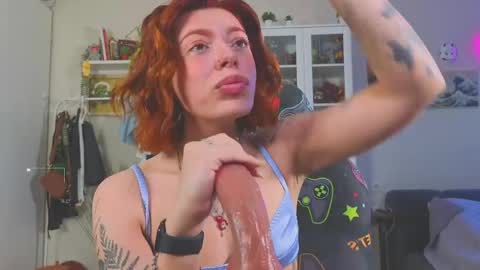 Snapshot of ur_olivia chatting on June 1, 2026, 3:14 pm Olivia Kaufman online show from June 1, 2026, 3:14 pm