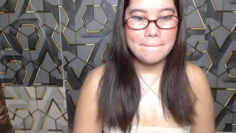 ur_prettychelsie18 online show from June 13, 2026, 9:35 pm