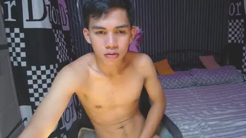 ur_shan21 online show from April 18, 2026, 4:27 am