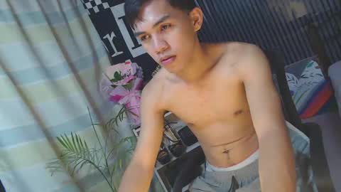 Snapshot of ur_shan21 chatting on April 19, 2026, 4:06 pm ur_shan21 online show from April 19, 2026, 4:06 pm