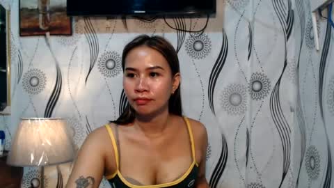 Snapshot of ur_wildflower69 chatting on July 2, 2026, 1:27 am ur_wildflower69 online show from July 2, 2026, 1:27 am