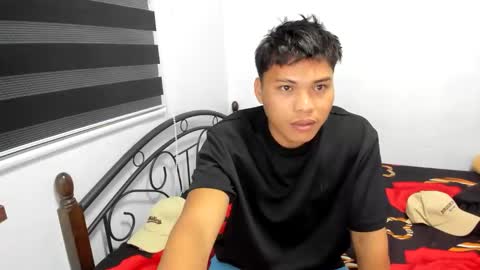 urasian_ajie online show from April 9, 2026, 1:05 pm