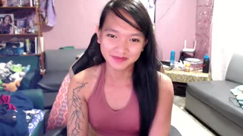 NEWRA  ALLISON online show from March 1, 2025, 1:11 am