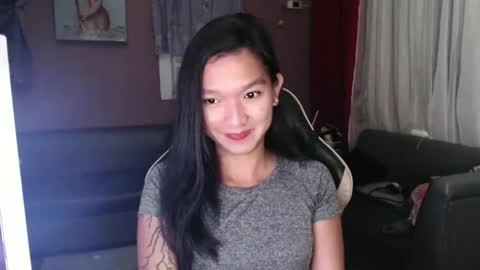 NEWRA  ALLISON online show from October 19, 2025, 8:53 pm