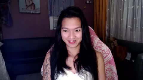 NEWRA  ALLISON online show from November 21, 2025, 10:19 pm