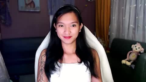 NEWRA  ALLISON online show from November 26, 2025, 8:10 pm