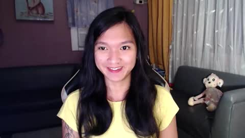 NEWRA  ALLISON online show from December 5, 2025, 12:41 am