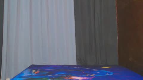 Snapshot of urasianversahunkxx chatting on December 13, 2024, 10:30 am johnzen online show from December 13, 2024, 10:30 am