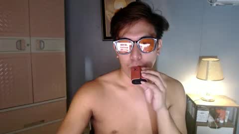 Snapshot of urasianwanker chatting on November 9, 2025, 7:06 am urasianwanker online show from November 9, 2025, 7:06 am