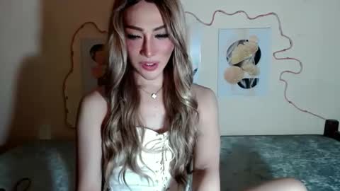 Snapshot of urbabyhot_gurl chatting on February 28, 2026, 10:05 am QUEEN ANGEL online show from February 28, 2026, 10:05 am