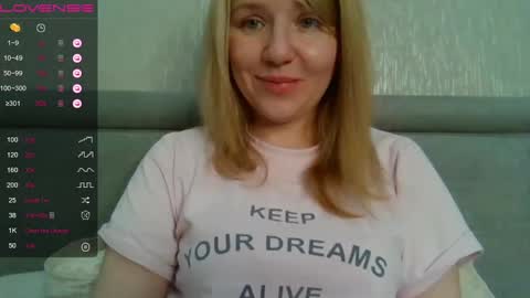 Snapshot of urbadkitty chatting on December 9, 2024, 7:06 am urbadkitty online show from December 9, 2024, 7:06 am