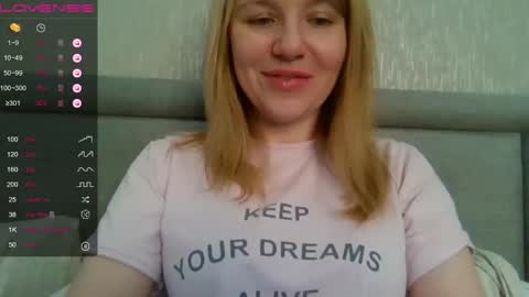 Snapshot of urbadkitty chatting on December 19, 2024, 8:23 am urbadkitty online show from December 19, 2024, 8:23 am