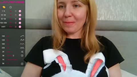 Snapshot of urbadkitty chatting on February 24, 2025, 9:32 am urbadkitty online show from February 24, 2025, 9:32 am