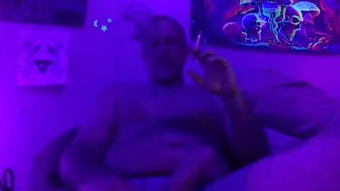 Snapshot of urdaddy875867 chatting on March 8, 2026, 5:00 am urdaddy875867 online show from March 8, 2026, 5:00 am