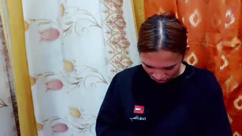 Sweetacyl online show from July 11, 2026, 7:33 am
