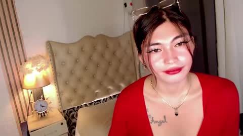 urdream_bride online show from February 11, 2025, 7:23 am