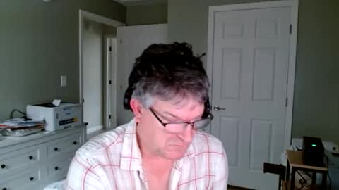 Gregor online show from May 2, 2026, 12:10 pm