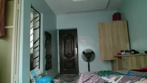 urflirtydoll online show from March 5, 2026, 5:09 pm