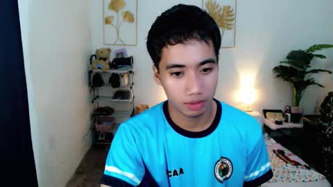 Snapshot of urguy_habibi chatting on November 16, 2025, 2:11 pm Bib online show from November 16, 2025, 2:11 pm