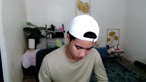 Snapshot of urguy_habibi chatting on January 8, 2026, 7:38 pm Bib online show from January 8, 2026, 7:38 pm