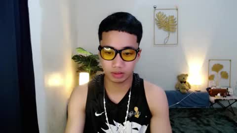 Snapshot of urguy_habibi chatting on January 13, 2026, 9:09 pm Bib online show from January 13, 2026, 9:09 pm