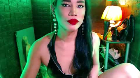 Snapshot of urhardcockqueenxxx chatting on April 19, 2026, 7:05 pm queen norelle online show from April 19, 2026, 7:05 pm