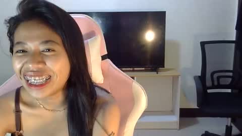 urhayumi_slut online show from November 7, 2025, 8:31 pm