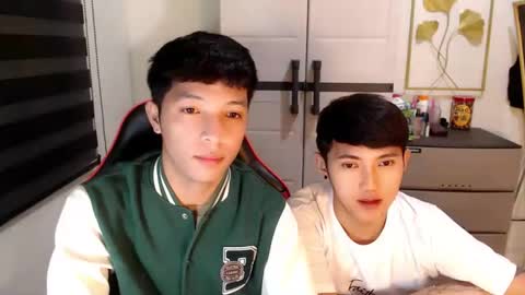 Ethan online show from April 20, 2026, 4:54 pm