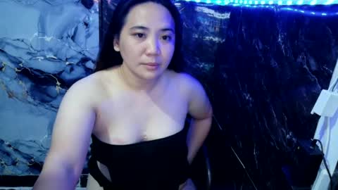 urhotjen online show from July 8, 2026, 6:40 am