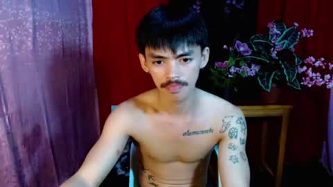 urhunky_boy online show from July 4, 2026, 2:23 pm