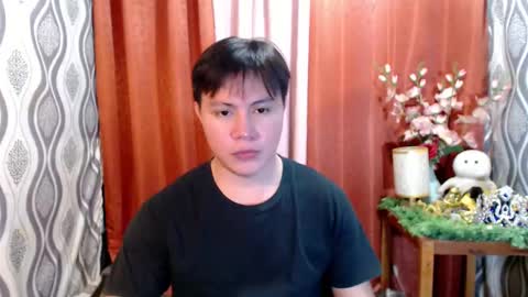 urhunky_ivan online show from December 8, 2024, 3:13 pm