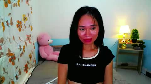urlovely_che online show from October 22, 2025, 5:08 am