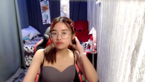 Snapshot of urlovelychinita chatting on January 8, 2025, 10:59 am urlovelychinita online show from January 8, 2025, 10:59 am