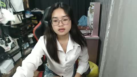 Snapshot of urlovelychinita chatting on October 4, 2025, 11:58 pm urlovelychinita online show from October 4, 2025, 11:58 pm