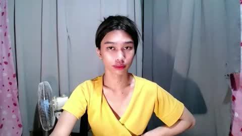 urloverjasmine_xx online show from April 25, 2026, 5:43 pm