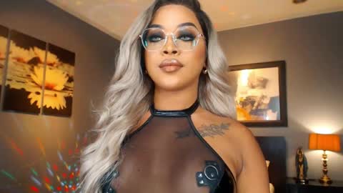 UrMajestyTyra online show from May 26, 2026, 12:39 am
