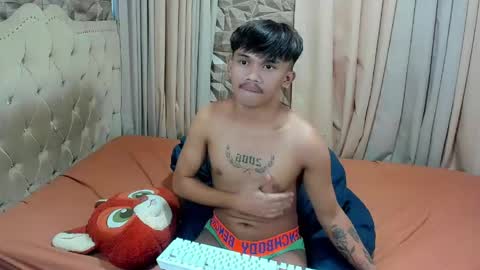 urmasterhardcock online show from May 27, 2026, 1:57 am