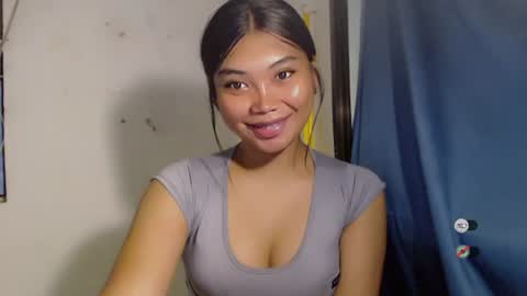 Snapshot of urpinay_sandra69 chatting on June 19, 2026, 5:56 am urpinay_sandra69 online show from June 19, 2026, 5:56 am
