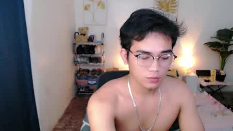 Snapshot of urpinoy_cummer chatting on November 2, 2025, 12:29 pm urpinoy_cummer online show from November 2, 2025, 12:29 pm
